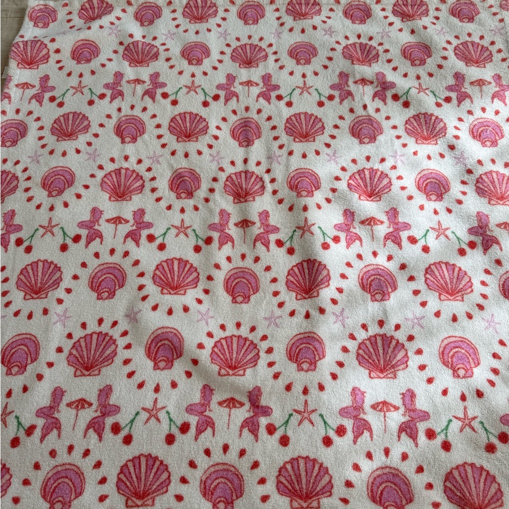 Hill House White Mermaid Beach Towel - Picture 4 of 4